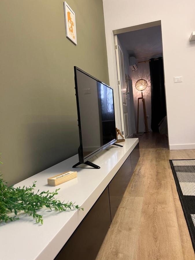 New Bazaar Cane Apartment 3 Tirana Buitenkant foto